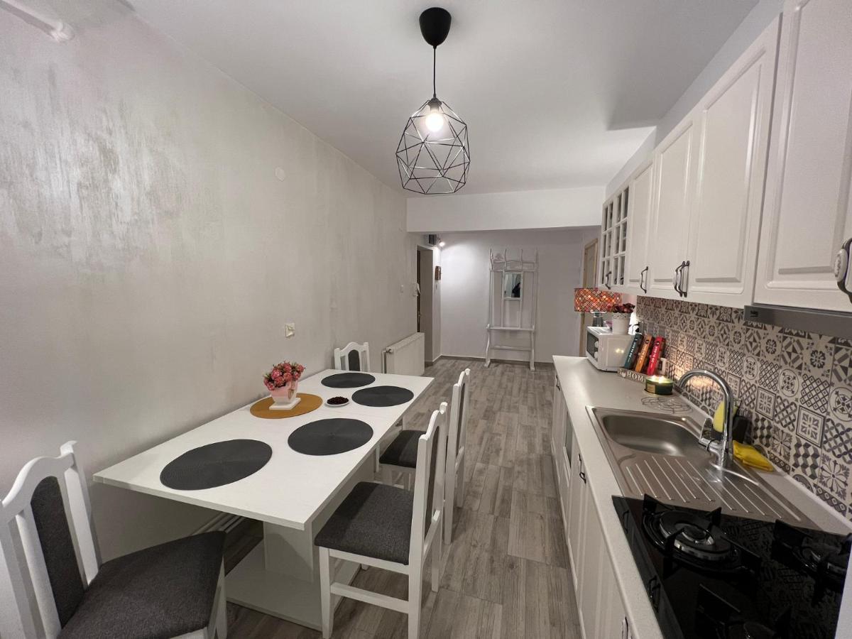 Sweet Home Apartament Предял Экстерьер фото